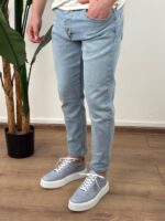 Smart-Casual Komplet Polo Majica i Svetloplave Farmerke - Slika 9